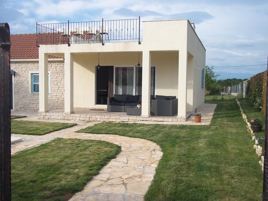 Villa Pistan Murvica  Esterno foto