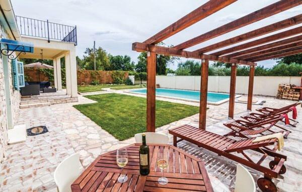 Villa Pistan Murvica  Esterno foto