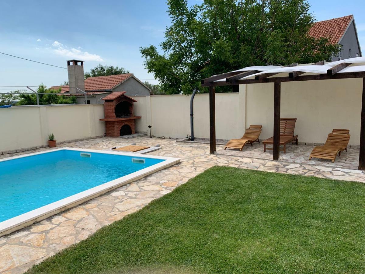 Villa Pistan Murvica  Esterno foto